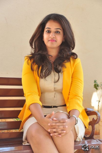 Nanditha-at-Krishnamma-Kalipindi-Iddarini-Movie-Press-Meet